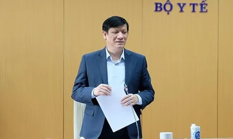 Bộ trưởng Y tế: 'Mục tiêu quan trọng nhất là bảo vệ sức khoẻ nhân dân'