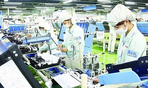 Công nhân nói gì khi trở lại làm việc đầu năm mới?