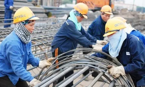 Lao động nam sinh năm 1973 có đủ điều kiện nghỉ hưu trước tuổi