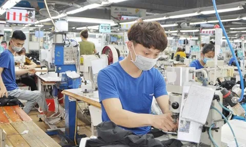 Đóng 27 năm bảo hiểm xã hội có được xin nghỉ hưu sớm không?