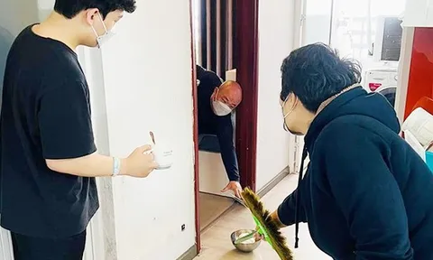 Bi hài chuyện cả nhà F0 "cơm bưng nước rót" chăm sóc F1