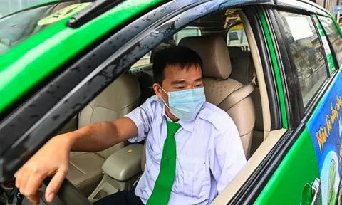 Doanh nghiệp taxi sẽ tăng giá cước nếu xăng không hạ nhiệt