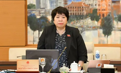 Quyết định nới "trần" giờ làm thêm lên 60 giờ mỗi tháng
