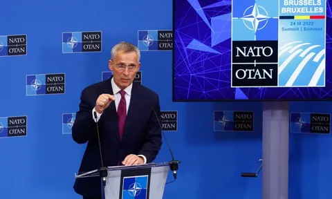 NATO hỗ trợ nhiều hơn cho Ukraine nhưng từ chối áp đặt vùng cấm bay