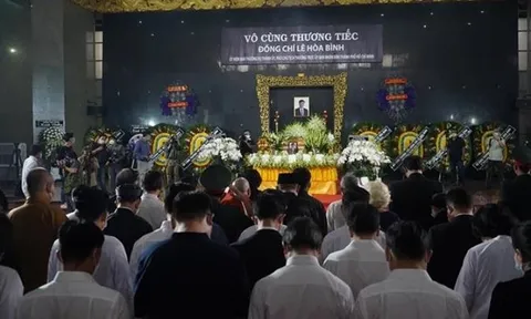 Chủ tịch nước truy tặng Huân chương Lao động cho ông Lê Hoà Bình