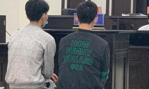 Y án treo với 2 thiếu niên đánh bạn vì ghen tuông