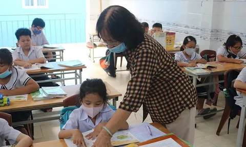 Những lớp học đẫm tình người trong căn nhà bị bỏ hoang