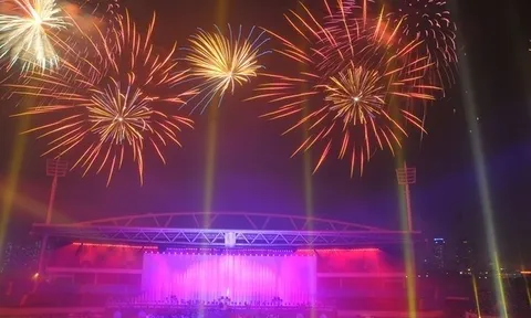 Khai mạc SEA Games 31 kéo dài 2 tiếng, có bắn pháo hoa