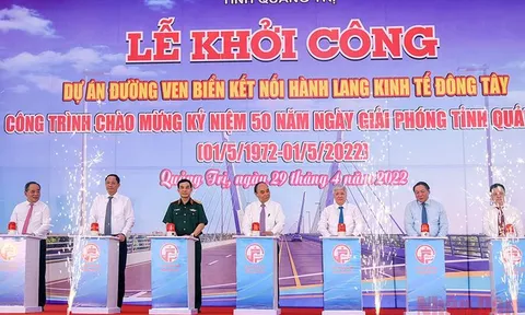 Chủ tịch nước Nguyễn Xuân Phúc phát lệnh khởi công Dự án đường ven biển kết nối Hành lang kinh tế Đông Tây
