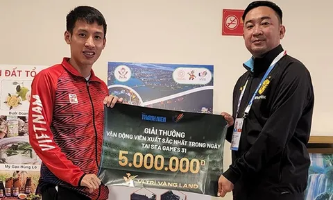 Hùng Dũng trở thành VĐV đầu tiên của SEA Games nhận thưởng nóng từ Báo Thanh Niên