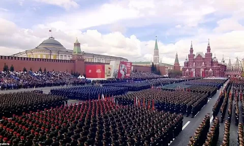 Hình ảnh ấn tượng Lễ duyệt binh kỷ niệm 77 năm Ngày Chiến thắng tại Quảng trường Đỏ