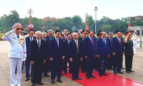 Lãnh đạo Đảng, Nhà nước vào Lăng viếng Chủ tịch Hồ Chí Minh