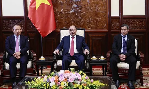 Chủ tịch nước Nguyễn Xuân Phúc: Tiếp tục quan tâm, đầu tư phát triển bóng đá nước nhà