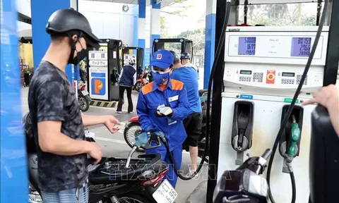 Bộ Tài chính thực hiện nhiều giải pháp để giảm giá xăng dầu