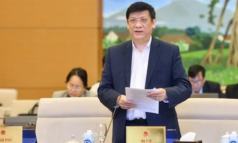 Cách chức Bộ trưởng Y tế Nguyễn Thanh Long