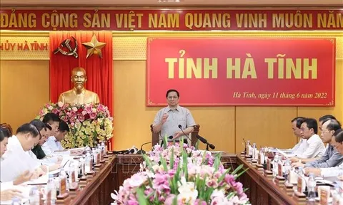 Thủ tướng Phạm Minh Chính: Cần phát huy năng lực, trí tuệ, ý chí, bản lĩnh của con người Hà Tĩnh để vươn lên