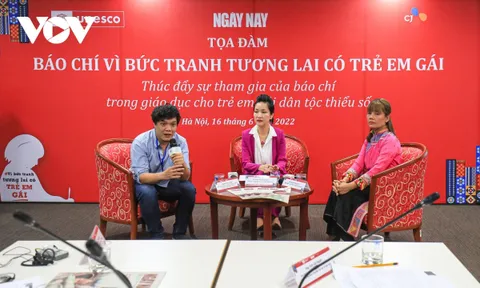 Báo chí vì bức tranh tương lai có trẻ em gái