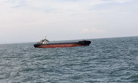 Cứu nạn thành công thuyền viên tàu Nam Thịnh 126 gặp sự cố trên biển