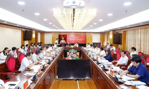 Tăng cường kiểm soát quyền lực, phòng chống tham nhũng, tiêu cực
