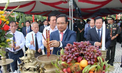 Long An tổ chức lễ truy điệu, an táng hài cốt liệt sĩ, quân tình nguyện Việt Nam
