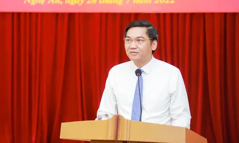 Chân dung tân Phó Bí thư Tỉnh ủy Nghệ An Hoàng Nghĩa Hiếu
