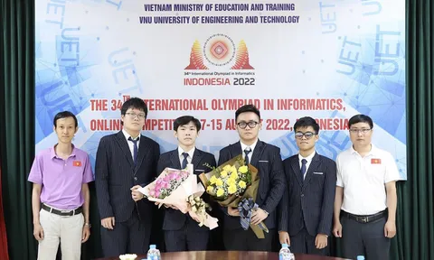 Đoàn Việt Nam dự thi Olympic Tin học quốc tế đoạt 4 huy chương