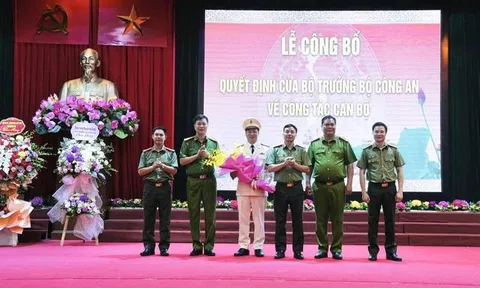 Bổ nhiệm tân Giám đốc Công an tỉnh Hoà Bình