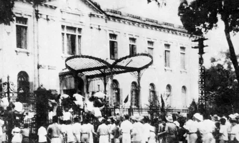 Toàn cảnh Cách mạng Tháng Tám năm 1945