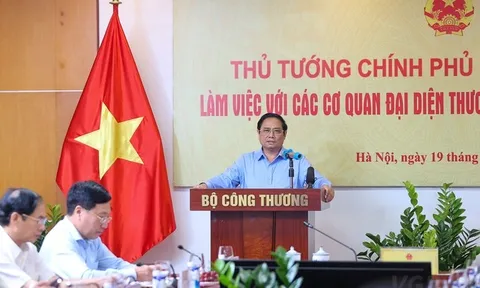 Thủ tướng làm việc với hệ thống thương vụ Việt Nam tại 176 thị trường nước ngoài