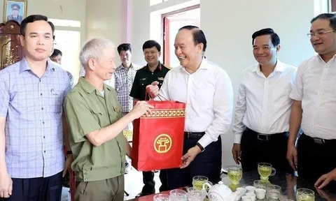 Những chính sách nhân văn đồng hành, hỗ trợ người dân Hà Nội