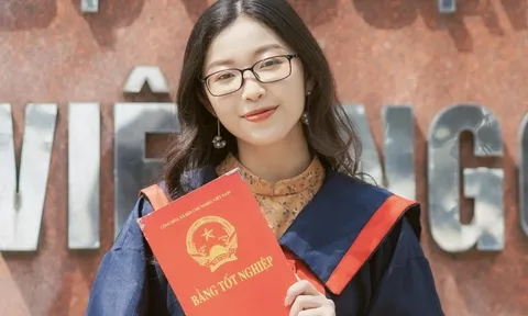 Cô nàng mạo hiểm Bắc tiến đạt thủ khoa Học viện Ngoại giao