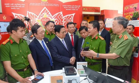 Thủ tướng yêu cầu tham mưu xây dựng Trung tâm dữ liệu lớn quốc gia