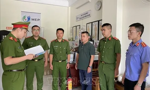Bắt hai cựu lãnh đạo Công ty cổ phần Dâu tằm tơ Mộc Châu