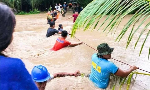 Bão Nalgae quét qua Philippines: 1,2 triệu người bị ảnh hưởng, hơn 160 người thiệt mạng và mất tích