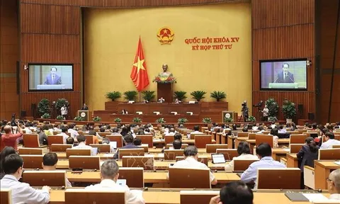 Quốc hội quyết nghị tăng lương cơ sở lên 1,8 triệu đồng từ 1/7/2023