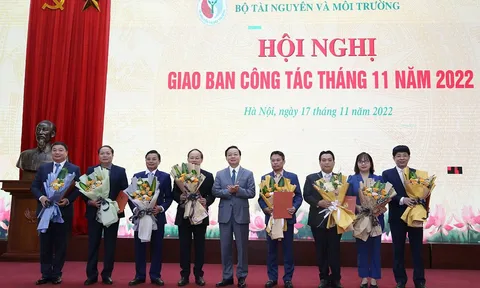 Loạt lãnh đạo mới được bổ nhiệm tại Bộ TN-MT