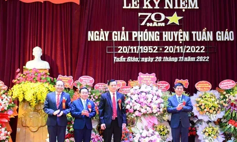 Huyện Tuần Giáo (tỉnh Điện Biên) kỷ niệm 70 năm Ngày giải phóng