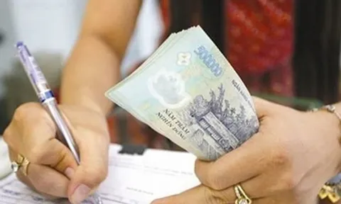 Yêu cầu thanh toán đầy đủ tiền lương, tiền thưởng cuối năm cho người lao động