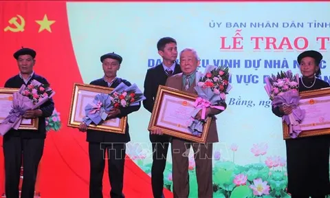 Ghi nhận nỗ lực của các nghệ nhân trong gìn giữ, phát huy di sản văn hóa