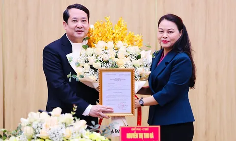 Ông Mai Văn Tuất làm Phó Bí thư Tỉnh ủy Ninh Bình