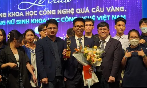Khát khao về nước để cống hiến