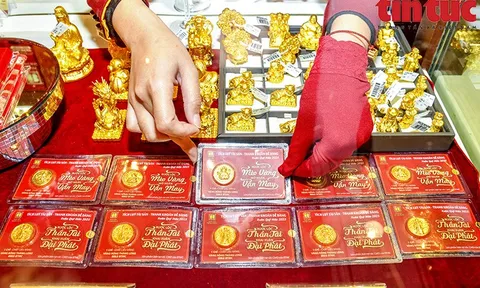 Ngày Vía Thần tài: Giá vàng tăng 400.000 đồng/lượng