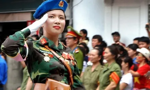 Khẩn trương rà soát quy định về phụ cấp ưu đãi cán bộ y tế dự phòng, y tế cơ sở trong lực lượng vũ trang