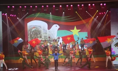 110 năm Ngày sinh đồng chí Huỳnh Tấn Phát: Chương trình nghệ thuật đặc biệt “Người vẽ cờ Giải phóng”