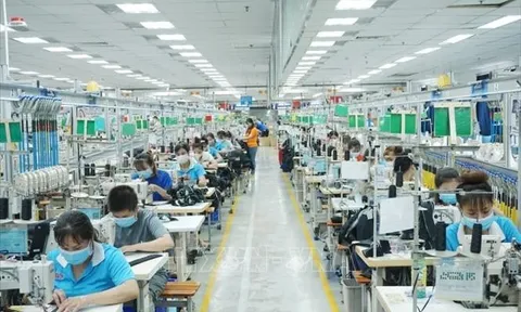 Nhiều hành động thiết thực giữ chân người lao động tại Bình Dương​