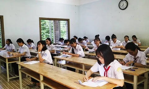 Tuyển sinh lớp 10 năm 2023: Nhân hệ số 2 môn Toán, Văn đã không còn phù hợp?