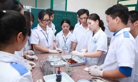 Trường đại học đầu tiên tổ chức kỳ thi riêng cho một số ngành Y Dược