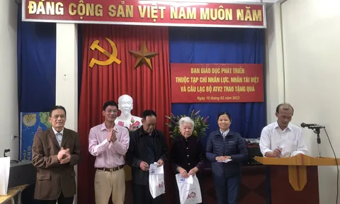 Ấm lòng những suất quà yêu thương