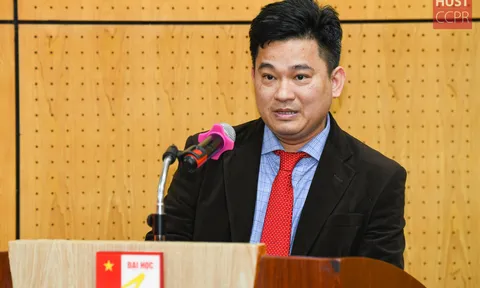 Giảng viên 34 tuổi xứ Nghệ là giáo sư trẻ nhất VN năm 2022
