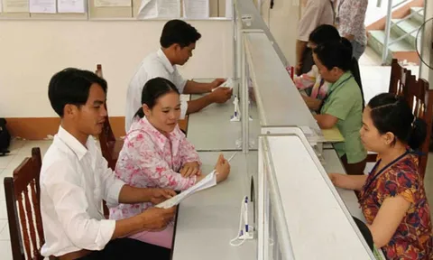 Đề xuất tăng thêm công chức cấp xã ở nơi có dân số lớn hơn tiêu chuẩn